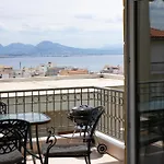 アパート Seaview - 2br, Terrace & Bbq I ルートラキ