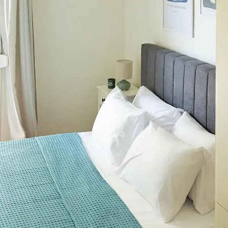 Seaview - 2br, Terrace & Bbq I